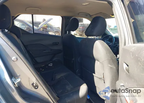 2019 Nissan Kicks S z USA, uszkodzony, nr VIN 3N1CP5CU8KL566050